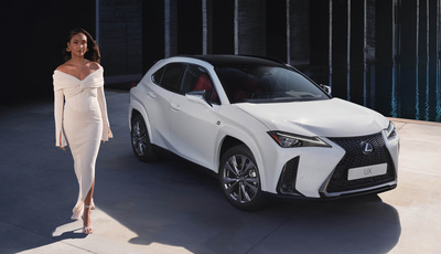 Joy Crookes neue Lexus Markenbotschafterin