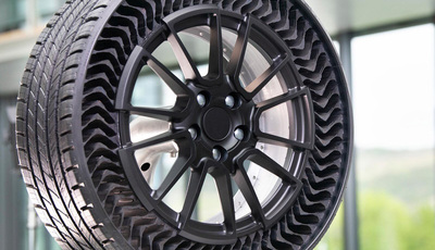 Michelin rüstet DHL-Zustellfahrzeuge mit Reifen aus