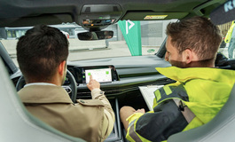 Test: Touchscreen lenkt vom Verkehr ab