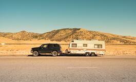 Sicherheit geht vor: Notfallmaßnahmen und Präventivmaßnahmen beim Anhängerfahren