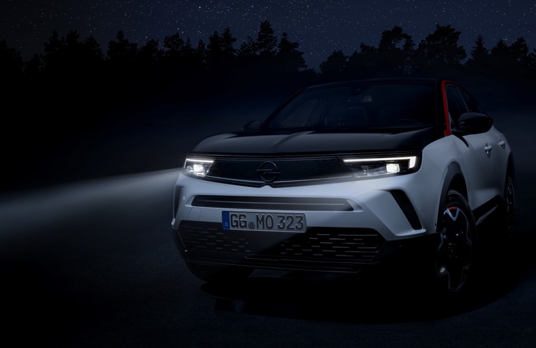 mid Groß-Gerau - Im Vergleich zu Halogenlampen benötigen LED-Scheinwerfer bei gleicher Lichtausbeute mehr als 80 Prozent weniger Energie. Opel / Stellantis