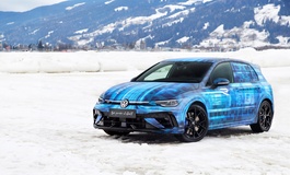 Ice Race in Zell am See: VW Golf 8 Update in Aktion