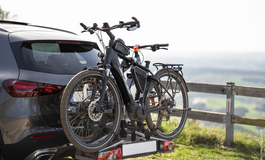 Fahrräder auf dem Heckträger gut gesichert