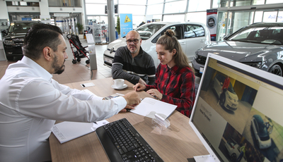 E-Auto-Preise  - Der Abstand zum Verbrenner schrumpft