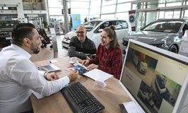 DAT Report 2025 - E-Autos aus Vorbesitz unbeliebt