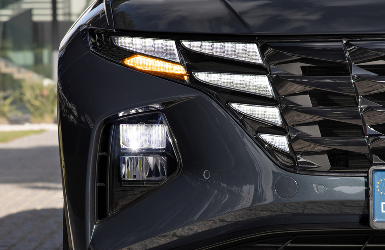 mid Groß Gerau - Nur in Funktion kann man die Leuchten des Tagfahrlichtes erkennen. Hyundai